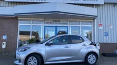 Grijs Gebruikt 2024 Toyota Yaris Hybrid Active Hatchback | € 23.145 (Eerlijke prijs)