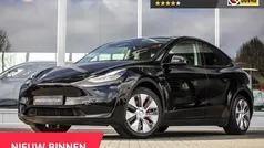 Zwart, metallic lak Gebruikt 2024 Tesla Model Y SUV | € 37.850 (Eerlijke prijs)