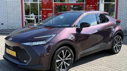 Occasion 2024 Toyota C-HR SUV | € 30.390 (Eerlijke prijs)
