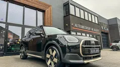 Zwart, metallic lak Gebruikt 2024 Mini Countryman Favoured SUV | € 43.950 (Eerlijke prijs)