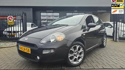 Zwart Gebruikt 2013 Fiat Punto Easy Hatchback | € 5.750 (Eerlijke prijs)