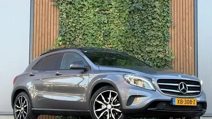 Grijs Gebruikt 2015 Mercedes GLA250 Prestige SUV | € 21.950 (Eerlijke prijs)