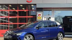 Blauw Gebruikt 2023 VW Golf VIII R-line Hatchback | € 30.950 (Goede deal)