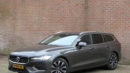 Occasion 2022 Volvo V60 Plus Stationwagen | € 29.999 (Eerlijke prijs)
