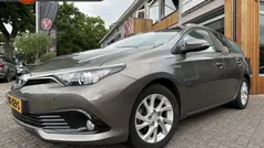 Grijs Gebruikt 2018 Toyota Auris Hybrid Active Stationwagen | € 15.000 (Goede deal)