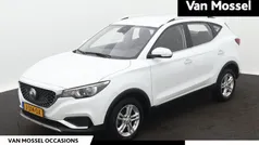 Wit Gebruikt 2020 MG ZS Comfort Sedan | € 13.495 (Eerlijke prijs)