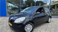 Zwart Gebruikt 2008 Renault Twingo Authentique Hatchback | € 2.799 (Eerlijke prijs)
