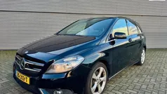 Zwart Gebruikt 2013 Mercedes B180 Ambition MPV | € 9.950 (Goede deal)