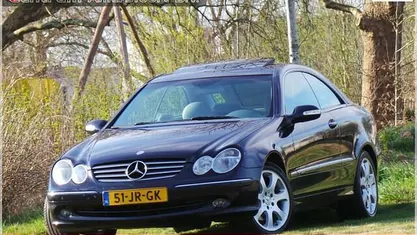 Blauw Occasion 2002 Mercedes CLK320 Elegance Coupé | € 5.949 (Eerlijke prijs)