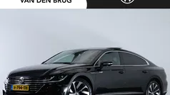 Zwart Gebruikt 2019 VW Arteon R-line Hatchback | € 32.195 (Eerlijke prijs)