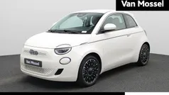 Gebruikt 2023 Fiat 500e La Prima Hatchback | € 22.900 (Eerlijke prijs)
