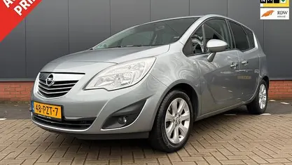 Grijs Occasion 2011 Opel Meriva Cosmo MPV | € 4.495 (Eerlijke prijs)