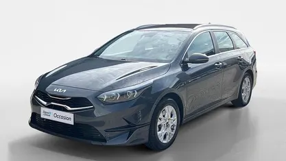 Gebruikt 2022 Kia Ceed Hatchback | € 17.445 (Eerlijke prijs)