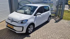 Wit Gebruikt 2017 VW up! move up! Hatchback | € 7.950 (Eerlijke prijs)