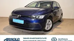 Gebruikt 2022 VW Golf VIII Life Sedan | € 26.852 (Eerlijke prijs)