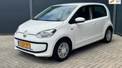 Wit Gebruikt 2014 VW up! move up! Hatchback | € 5.950 (Eerlijke prijs)