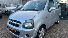 Gebruikt 2004 Opel Agila Hatchback | € 1.495 (Eerlijke prijs)