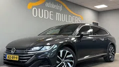 Zwart Gebruikt 2022 VW Arteon R-line Stationwagen | € 31.950 (Eerlijke prijs)