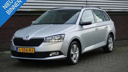 Grijs Gebruikt 2021 Skoda Fabia Ambition Stationwagen | € 8.950 (Goede deal)