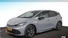 Grijs Gebruikt 2022 Cupra Born Hatchback | € 21.999 (Eerlijke prijs)
