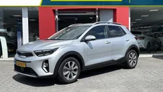 Grijs Gebruikt 2024 Kia Stonic SUV | € 25.385 (Eerlijke prijs)