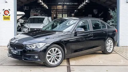 Occasion 2018 BMW 318 Executive Sedan | € 17.900 (Goede deal)