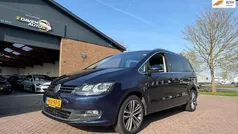 Blauw Gebruikt 2017 VW Sharan Exclusive MPV | € 21.500 (Eerlijke prijs)