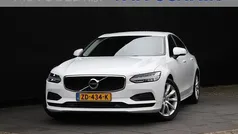 Wit Gebruikt 2019 Volvo S90 Momentum Sedan | € 22.950 (Eerlijke prijs)