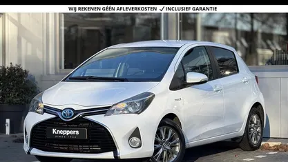 Occasion 2015 Toyota Yaris Hybrid Hatchback | € 13.900 (Eerlijke prijs)