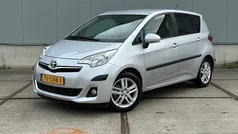 Gebruikt 2011 Toyota Verso-S MPV | € 10.650 (Eerlijke prijs)