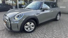 Gebruikt 2021 Mini Cooper Essential Hatchback | € 18.950 (Eerlijke prijs)