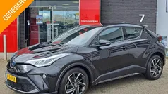 Zwart Gebruikt 2022 Toyota C-HR SUV | € 24.400 (Eerlijke prijs)
