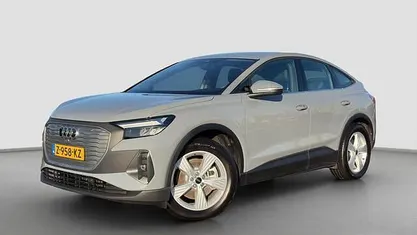 Grijs Occasion 2024 Audi Q4 Sportback e-tron SUV | € 39.935 (Eerlijke prijs)