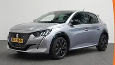 Grijs Gebruikt 2023 Peugeot 208 GT-line Hatchback | € 22.890 (Eerlijke prijs)