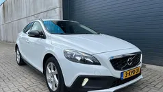 Wit Gebruikt 2013 Volvo V40 CC Momentum Stationwagen | € 7.999 (Goede deal)