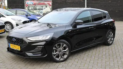 Gebruikt 2022 Ford Focus ST-Line X Hatchback | € 19.995 (Eerlijke prijs)
