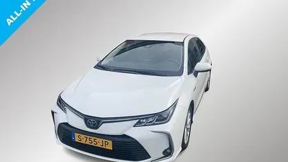 Occasion 2022 Toyota Corolla Active Sedan | € 21.899 (Goede deal)