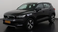 Zwart Gebruikt 2022 Volvo XC40 Inscription SUV | € 31.895 (Super prijs)