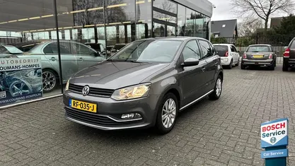 Grijs Occasion 2017 VW Polo Highline Hatchback | € 8.450 (Eerlijke prijs)
