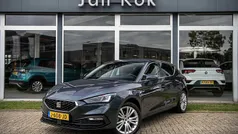 Grijs Gebruikt 2020 Seat Leon Style Hatchback | € 17.600 (Eerlijke prijs)