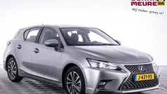Grijs Gebruikt 2020 Lexus CT200h Hatchback | € 21.990 (Eerlijke prijs)