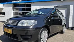Zwart Gebruikt 2009 Fiat Punto Active Hatchback | € 2.450 (Eerlijke prijs)