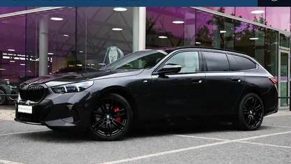 Occasion BMW 550e M Sport 313 PK (230 kW) 2025 Grijs Stationwagen