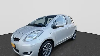 Gebruikt 2011 Toyota Yaris Hatchback | € 8.450 (Eerlijke prijs)