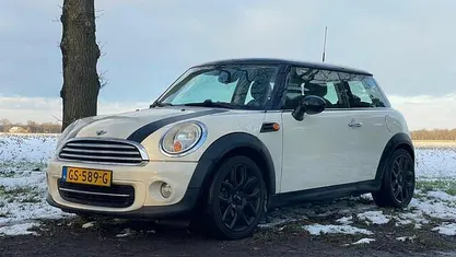 Gebruikt 2010 Mini Cooper Business Hatchback | € 4.450 (Eerlijke prijs)