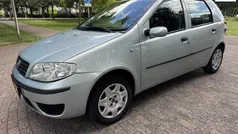 Groen Gebruikt 2004 Fiat Punto Dynamic Hatchback | € 999 (Eerlijke prijs)