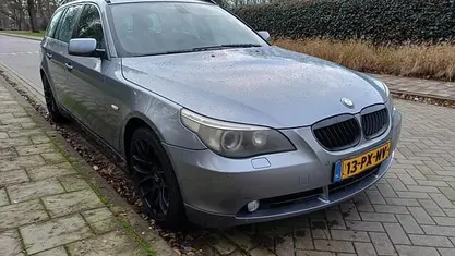 Grijs Gebruikt 2005 BMW 525 Executive Stationwagen | € 3.650 (Eerlijke prijs)