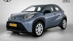 Gebruikt 2024 Toyota Aygo Play Hatchback | € 17.245 (Eerlijke prijs)