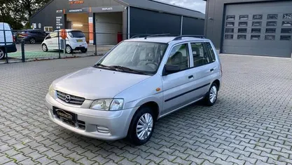 Occasion Mazda Demio Exclusive 75 PK (55 kW) 2001 Grijs Hatchback