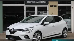 Gebruikt 2020 Renault Clio V Zen Hatchback | € 14.695 (Eerlijke prijs)